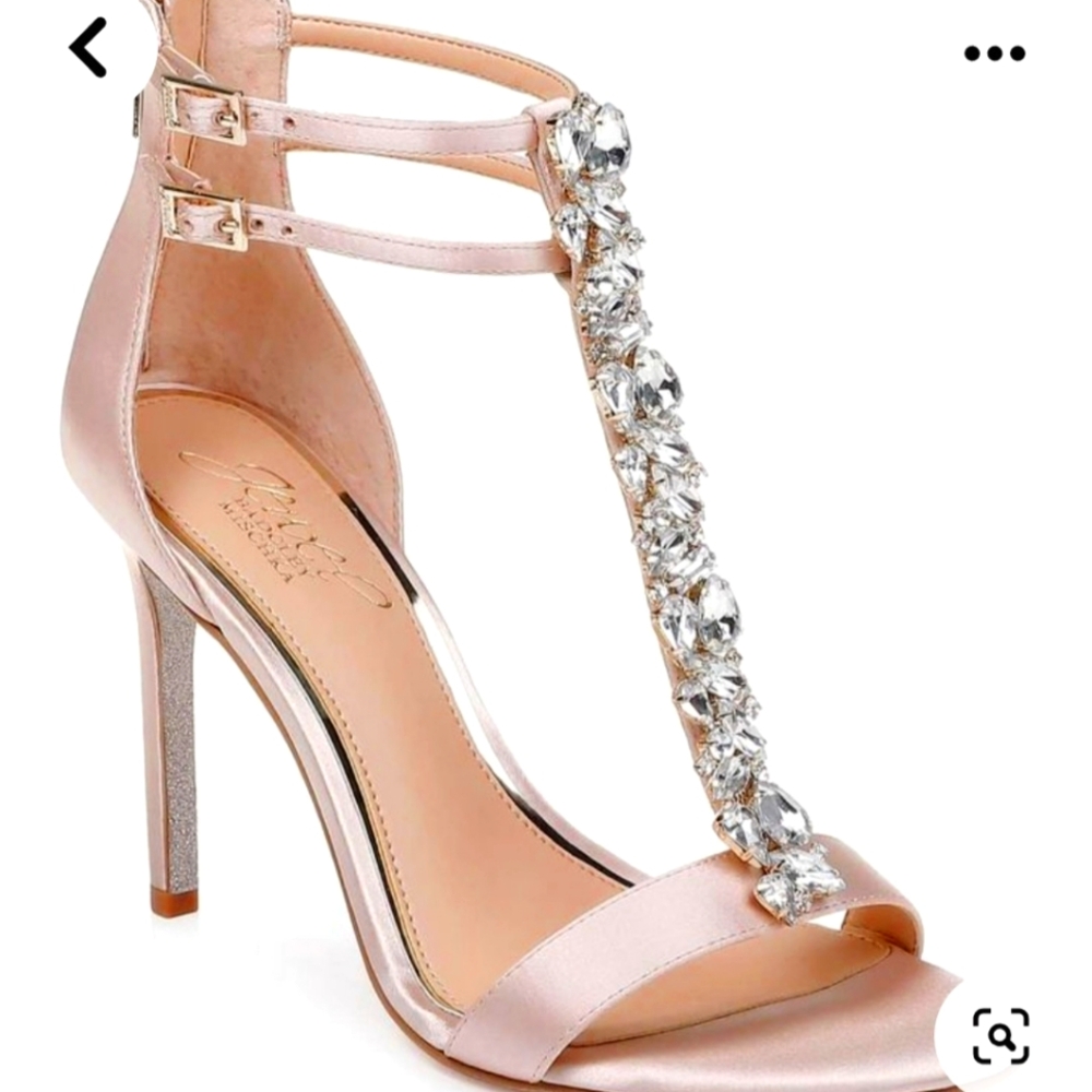 Jewel Badgley Mischka Daughtry Embellished T-Strap Sandal Size 6 NIB